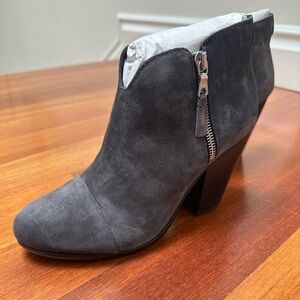 NWT Rag & Bone Margot Booties in Asphalt suede size 7